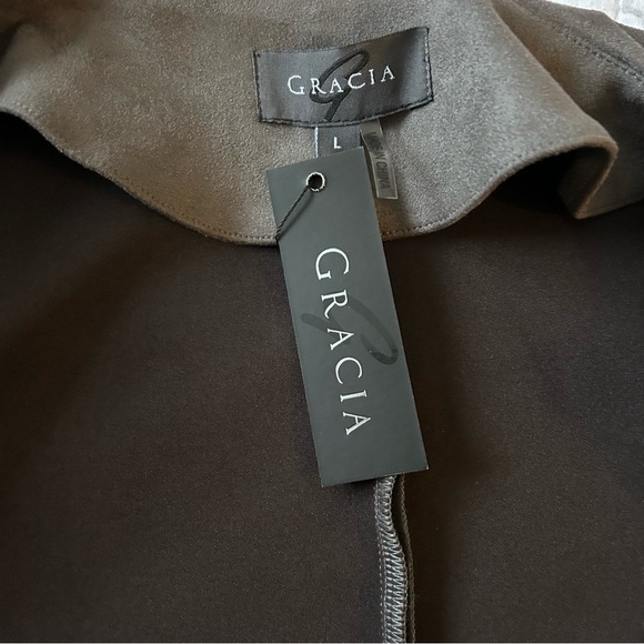 Gracia Peplum Ultra Suede Zip-Up Top with Tie Belt | Size L - Picture 3 of 4